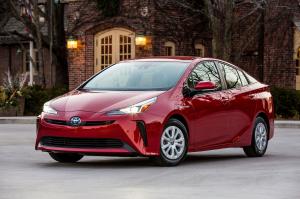 2019 Toyota Prius LE